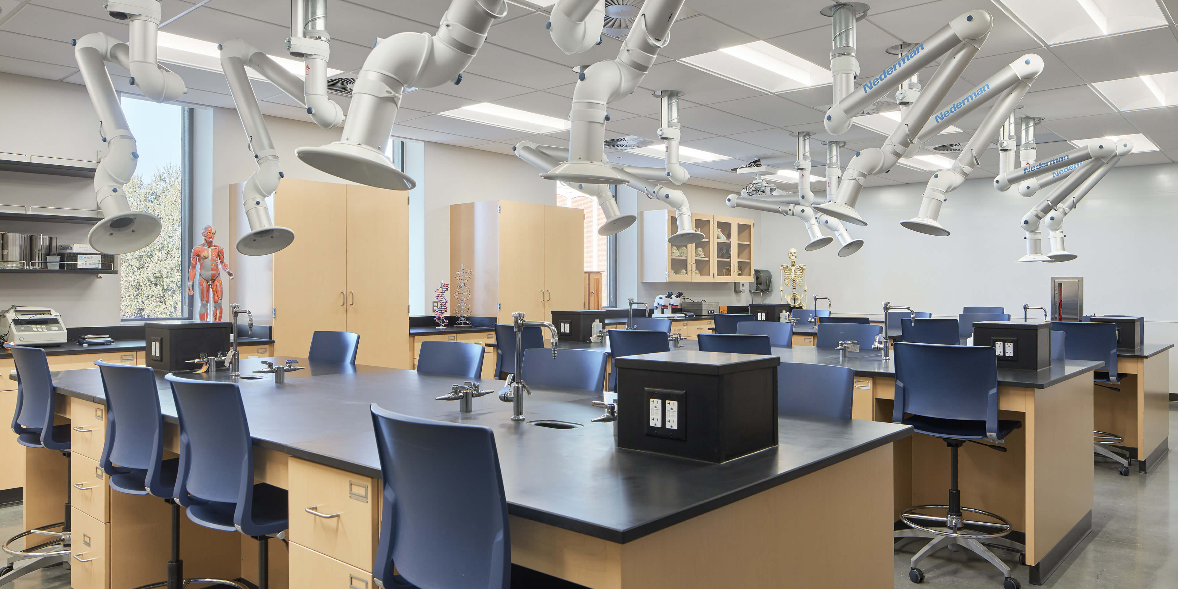 Dunklau Center For Science And Math Lab Design - CRB